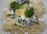 makaron szpinak sery  pleśniowy czosnek feta