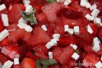 sałatka arbuz truskawki feta mięta orzeźwiająca