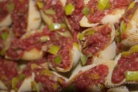 faszerowane muszle makaron conchiglioni  mięso mielone por zapiekane ser