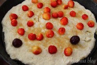 foccacia czereśnie pizza słodka ciasto drożdżowe