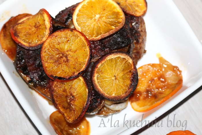 indyk w pomaranczach udziec obiad mięso owoce owocami egzotyczne drób pieczony pieczeń